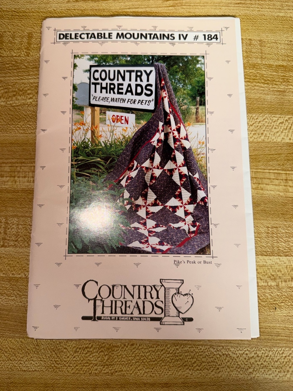 Country Threads Quilt Pattern Booklet - delectable mountains country farmhouse